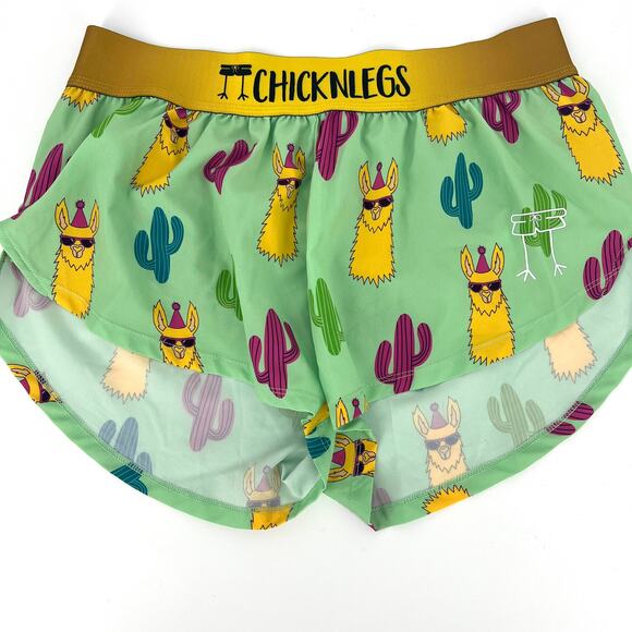 Chicknlegs Womens Green Llamas 1.5" Split Running Shorts Lined Size M - Picture 2 of 13